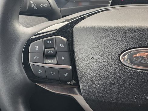 Used 2025 Ford Explorer Platinum w/ LUX Leather Package image 22