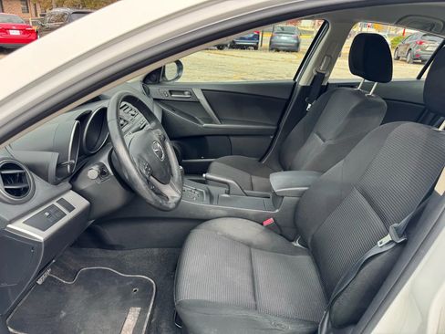 Used 2013 MAZDA MAZDA3 i Touring image 8