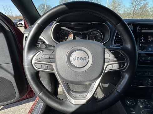 Used 2020 Jeep Cherokee High Altitude AWD/4WD image 19