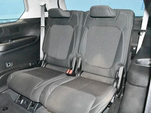 Used 2023 Jeep Grand Cherokee L Laredo image 20