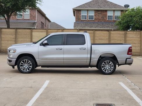 Used 2024 RAM 1500 Laramie AWD/4WD image 13