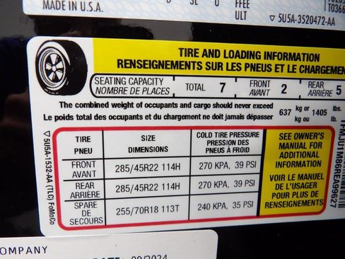 Used 2024 Ford Expedition Platinum image 57