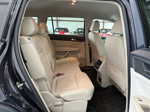 Used 2019 Volkswagen Atlas SE FWD image 16