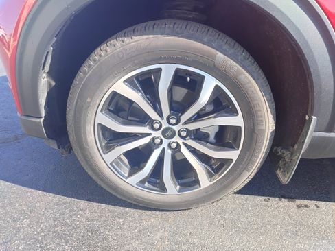 Used 2023 Ford Explorer ST-Line w/ Class IV Trailer Tow Package image 7