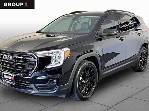 Used 2024 GMC Terrain SLT w/ Elevation Edition FWD image 1