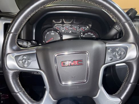 Used 2015 GMC Sierra 1500 SLE image 16