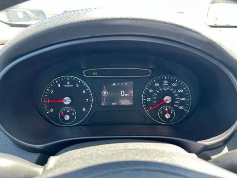 Used 2017 Kia Sorento FWD w/ LX Convenience Package image 12