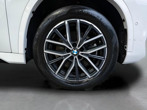 Used 2024 BMW X1 xDrive28i w/ M Sport Package image 13