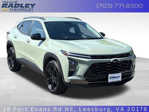 Used 2025 Chevrolet Trax ACTIV w/ Driver Confidence Package FWD image 8