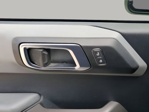 Used 2021 Ford Bronco Black Diamond w/ Sasquatch Package image 27