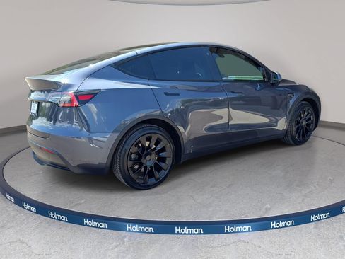Used 2021 Tesla Model Y Long Range AWD/4WD image 6
