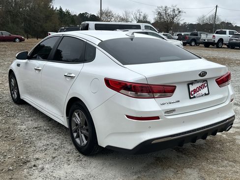 Used 2020 Kia Optima LX image 7
