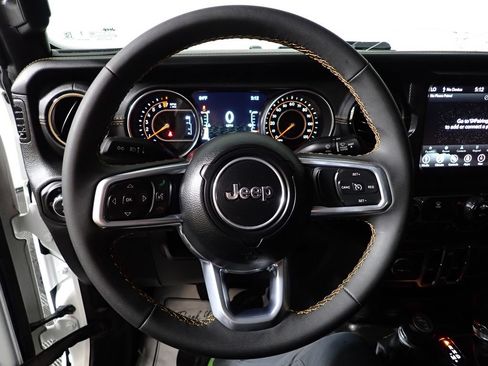 Used 2023 Jeep Gladiator Overland AWD/4WD image 24
