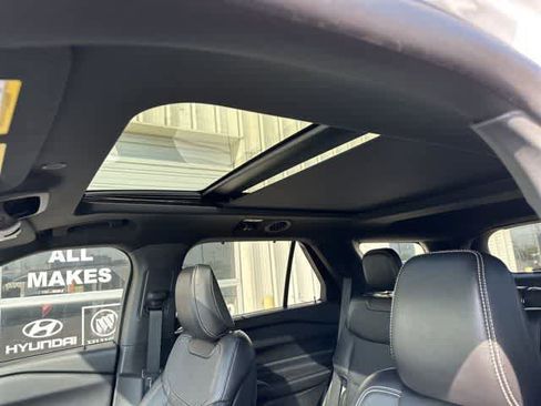 Used 2020 Ford Explorer ST w/ ST Street Pack image 6