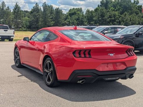 Used 2024 Ford Mustang Coupe RWD image 5