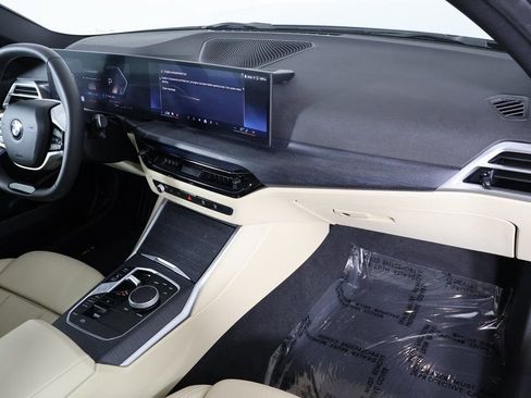 Used 2025 BMW 330i Sedan w/ Convenience Package image 9