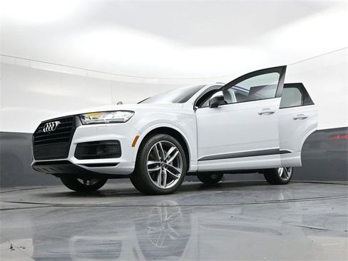 Used 2018 Audi Q7 3.0T Prestige image 36