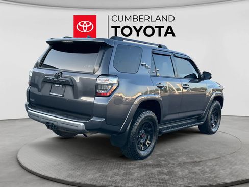 Used 2020 Toyota 4Runner TRD Off-Road Premium w/ Moonroof Package AWD/4WD image 5