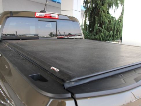 Certified 2024 GMC Canyon AT4X image 11