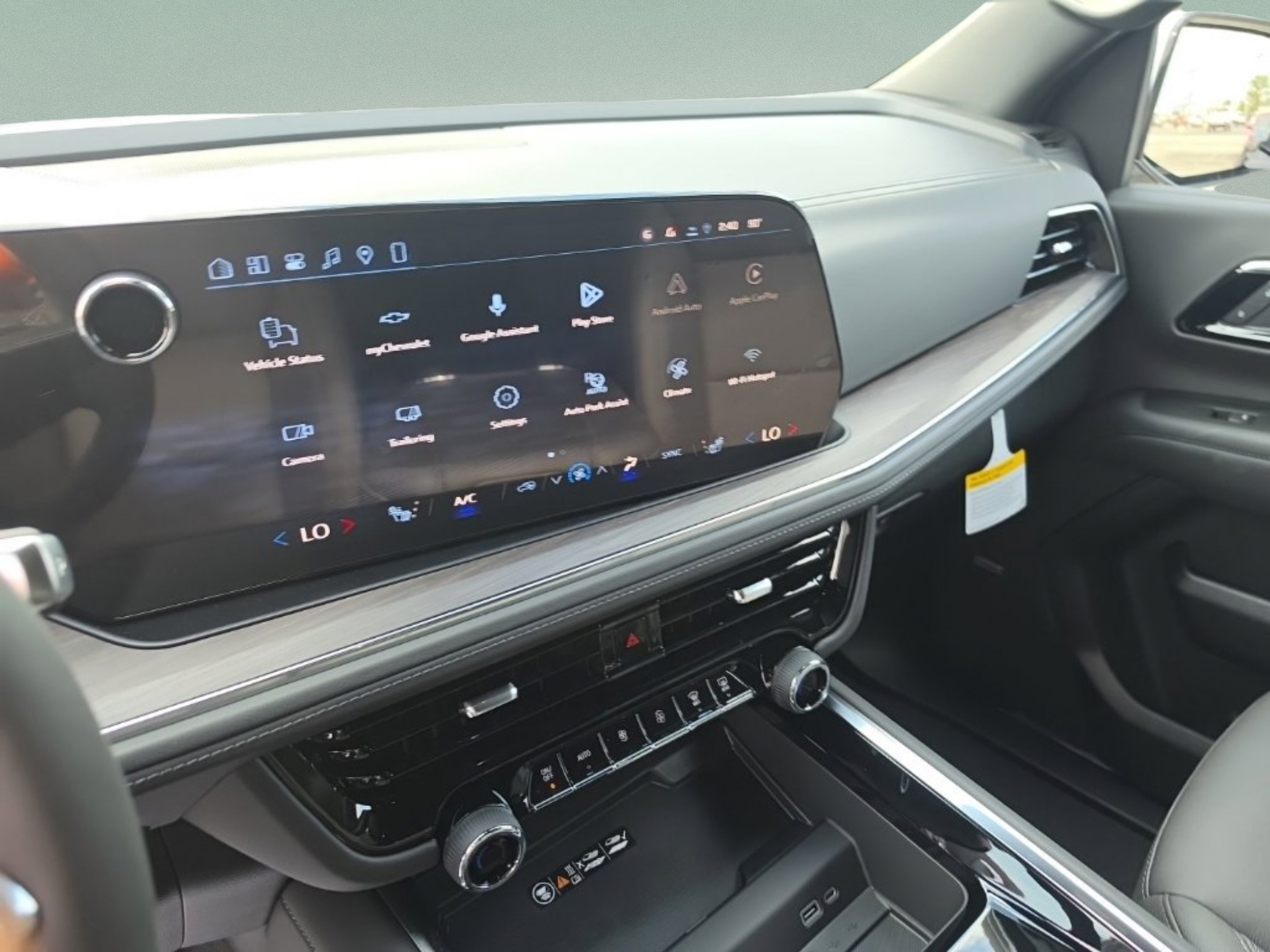 New 2027 Chevrolet Tahoe Z71 w/ Z71 Off-Road Package AWD/4WD image 15