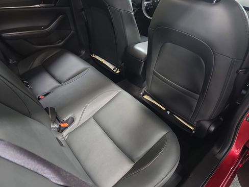 Used 2024 MAZDA MAZDA3 s FWD image 11