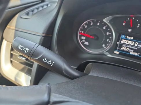 Used 2018 GMC Terrain SLT FWD image 22