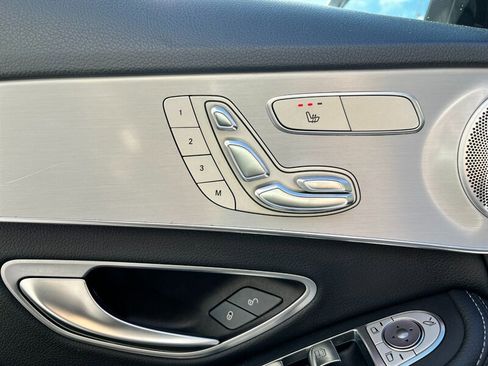 Used 2020 Mercedes-Benz C 300 4MATIC Sedan image 23