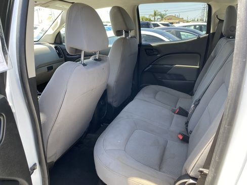 Used 2019 GMC Canyon 2WD Crew Cab w/ Convenience Package image 17