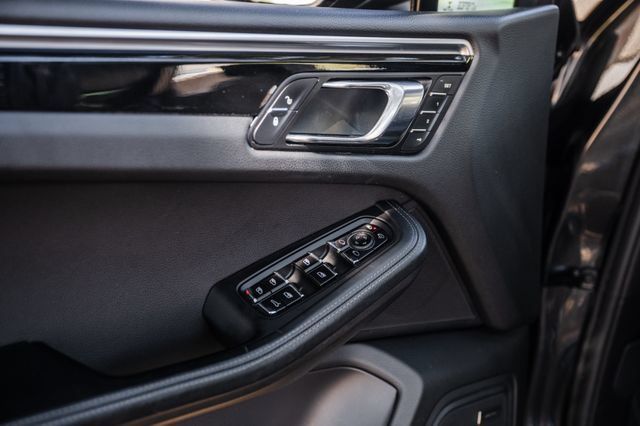 Used 2018 Porsche Macan S AWD/4WD image 58