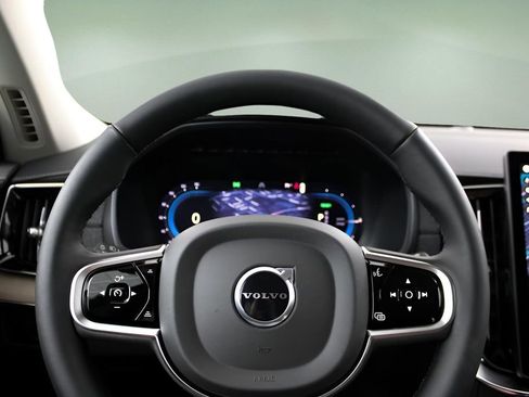 New 2025 Volvo XC90 T8 Core w/ Protection Package image 14