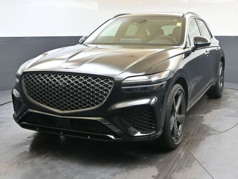 Used 2025 Genesis GV70 2.5T w/ Sport Prestige Package image 1
