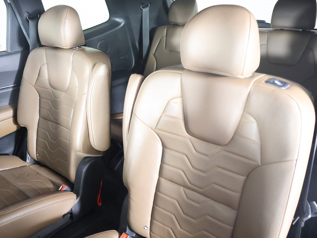 Used 2022 Kia Telluride SX w/ SX Prestige Package AWD/4WD image 39