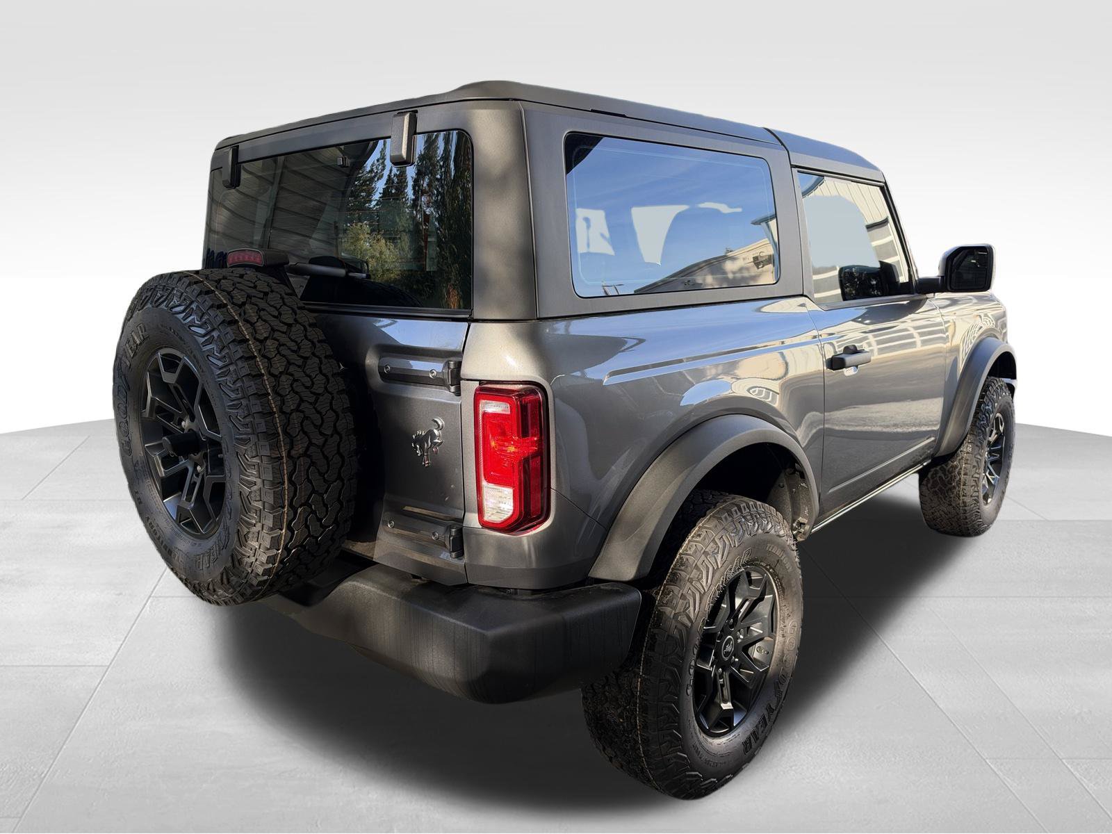 Used 2025 Ford Bronco 2-Door AWD/4WD image 5