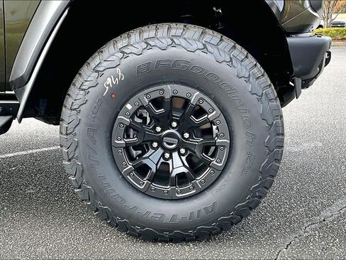 New 2025 Ford Bronco Raptor image 12