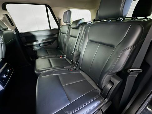 Used 2024 Ford Expedition XLT image 29