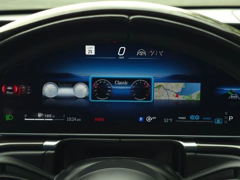 Used 2022 Mercedes-Benz S 580 4MATIC Sedan w/ AMG Line Package image 35