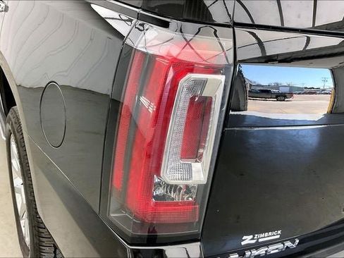 Used 2016 GMC Yukon Denali w/ Open Road Package AWD/4WD image 27