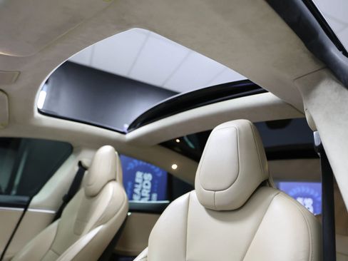 Used 2017 Tesla Model S P100D image 18