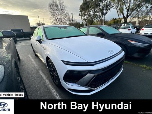 Used 2025 Hyundai Sonata SEL image 1