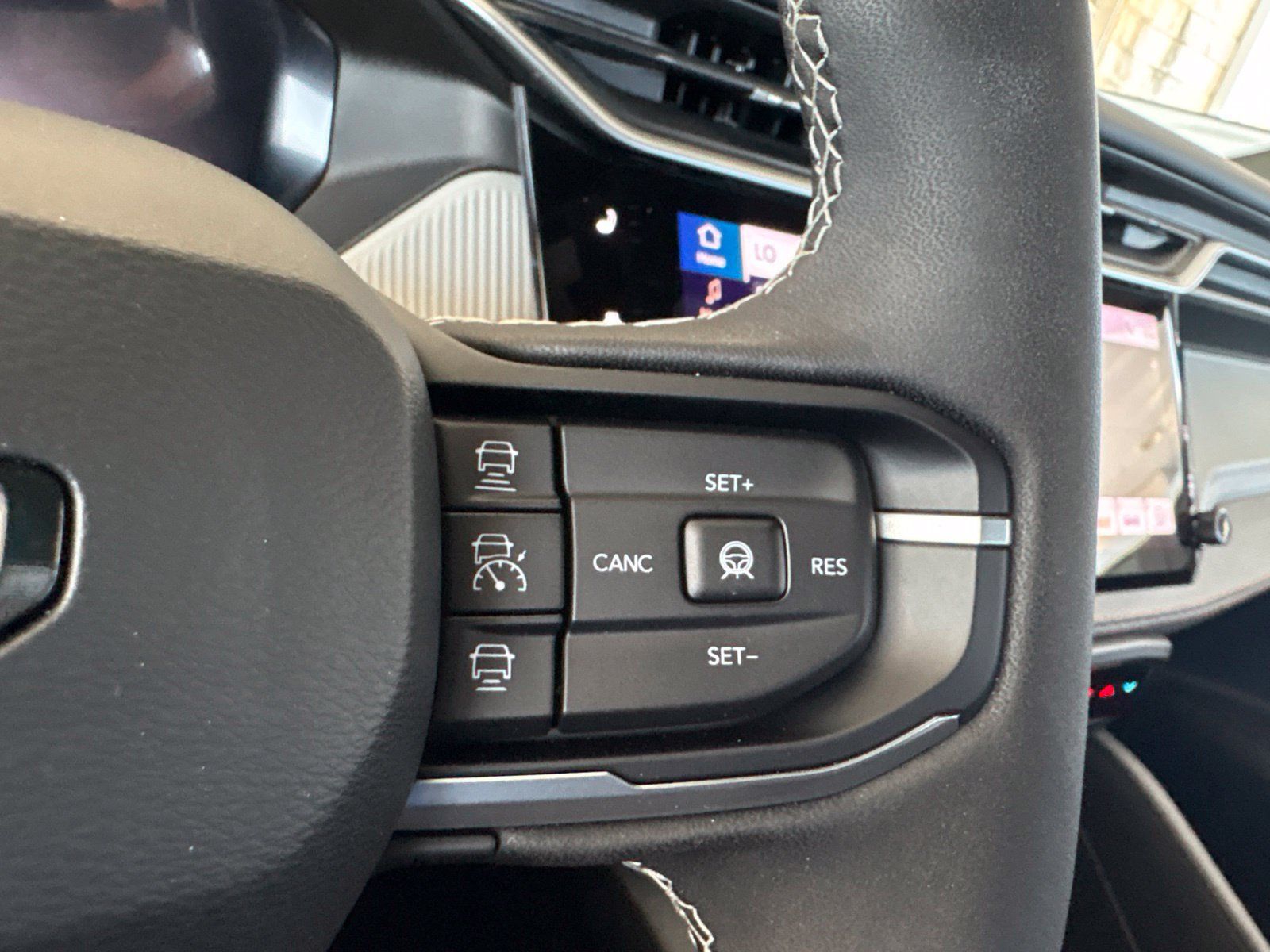 New 2026 Jeep Cherokee Limited AWD/4WD image 28