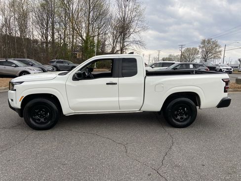 Certified 2024 Nissan Frontier S w/ Technology Package image 7