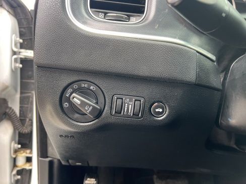 Used 2018 Dodge Charger GT image 22