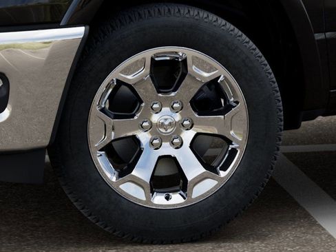 New 2026 RAM 1500 4x4 Crew Cab image 8