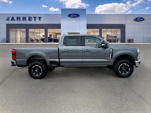 New 2026 Ford F250 Lariat w/ Tremor Off-Road Package AWD/4WD image 8