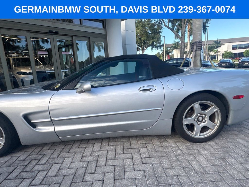 Used 1999 Chevrolet Corvette Convertible RWD image 6