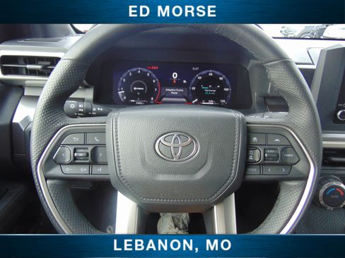 Used 2025 Toyota Tacoma Limited image 26