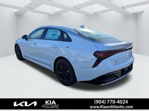 New 2025 Kia K5 LXS image 5