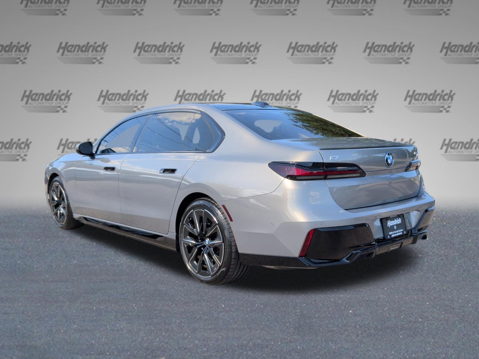 Used 2024 BMW i7 eDrive50 w/ M Sport Package RWD image 9