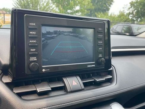 Used 2022 Toyota RAV4 XLE w/ Convenience Package AWD/4WD image 32