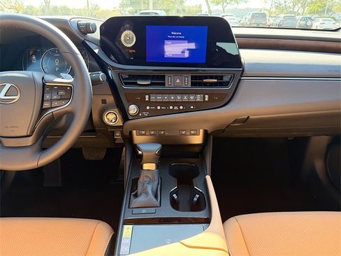 New 2025 Lexus ES 350 w/ Premium Package image 19